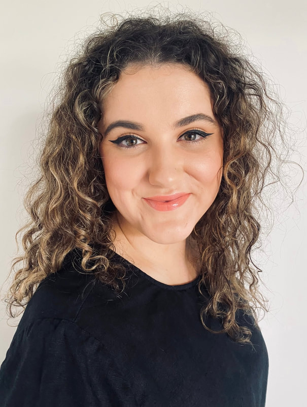 Kate Stuart, Opera Singer and Music Teacher, Studio Graduate 