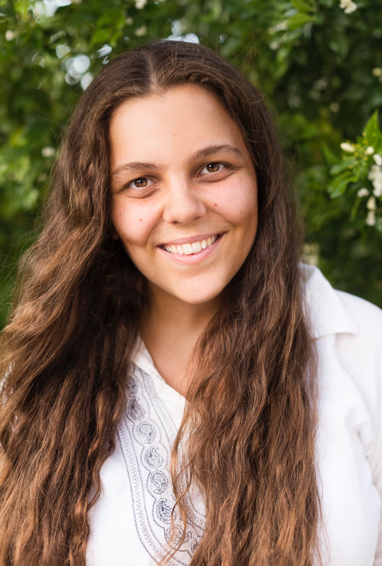 Hannah Grondin, Graduate and Musical Theatre Performer